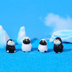 Miniature resin penguin figurines set for micro landscape and moss garden decoration