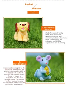 Dettaglio macro delle statuette zodiacali in resina fatte a mano di cane e topo