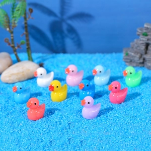 Set of 10 colorful mini resin ducks for micro landscape moss and garden decoration