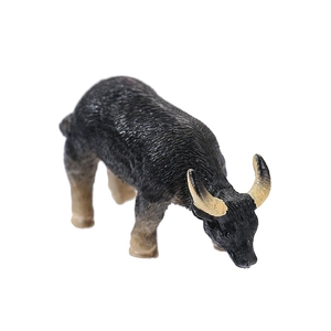 Realistische Wasserbüffel-Figur aus Harz mit Fellstruktur für die Miniatur-Landschaft