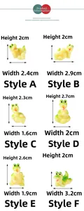 Detailed size chart showing dimensions for six cartoon resin crocodile figurines