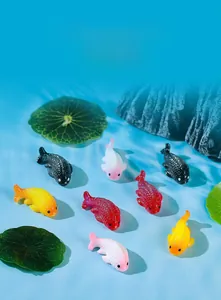 Miniature resin goldfish set for DIY aquarium landscape and creative fish tank decor