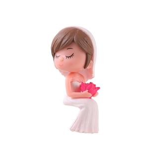 Miniature bride figurine for micro landscape wedding decor with white veil and rose