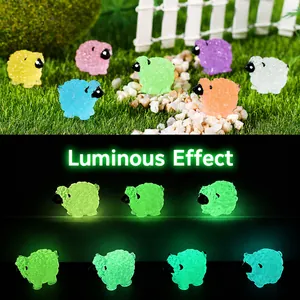 Figurine de Mouton Miniature Lumineuse Lueur Dans Le Noir Ornement de Mouton en Résine Pour DIY Micro Paysage Décoration Maison