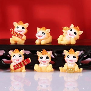 Cute Resin Cartoon Zodiac Horse Figurine Mascot Desktop Ornament Holding Gold Ingot Success Scroll New Year Gift Home Decor