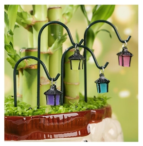 Mini lanternes de jardin en quatre couleurs pour paysages de succulentes et de bonsaïs