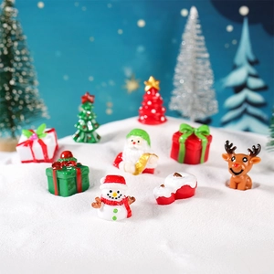 9-teiliges Miniatur-Weihnachtsset aus Harz mit Weihnachtsmann und Rentier für DIY-Deko