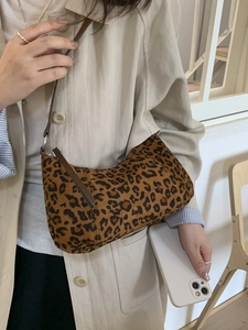 Sac hobo vintage à imprimé léopard pour femme avec bandoulière en cuir et style décontracté
