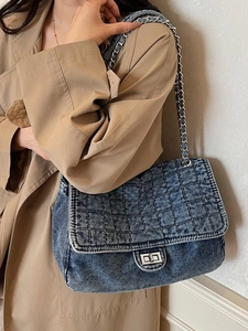 Retro Denim Quilted Large Capacity Shoulder Bag For Women Fashion Metal Chain Flap Crossbody Bag Turn Lock Underarm Handbag