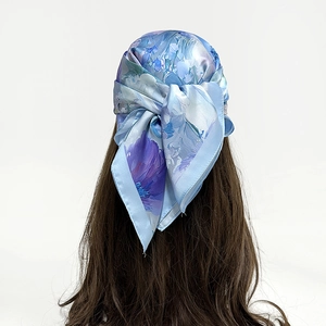 Elegant Satin Square Scarf Floral Print Bandana Minimalist Silk Like Head Scarf For Women Hair Band Neck Wrap Fashion Accessory
