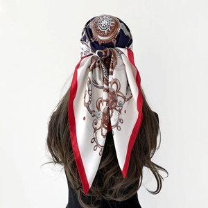 Foulard Quadrato in Raso Vintage per Donna Stampa a Catena di Lusso Foulard in Seta Stile Francese Bandana di Moda
