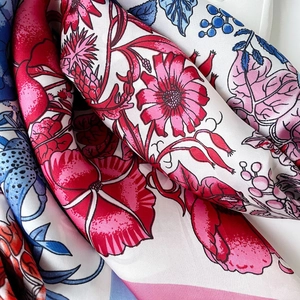 Elegant 90cm floral silk satin square scarf with vintage botanical carnation prints