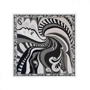 Foulard quadrato in finta seta con motivi paisley neri e bianchi e stampe geometriche