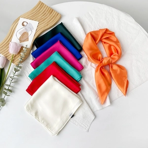 70cm einfarbiges Seidensatin quadratisches Halstuch Set in lebhaften Farben