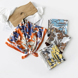 Élégant Carré De Soie Imprimé Floral Satin Imitation Soie Foulard Mode Bandeau Cheveux Châle Pour Femme Écharpe Décorative