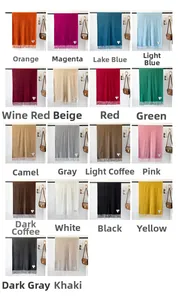 Vue détaillée de 18 couleurs d'écharpes douces en imitation cachemire avec pompons frangés
