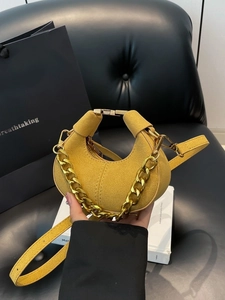 Bolso Bandolera Mini de Media Luna para Mujer Con Cadena Dorada PU Textura de Gamuza Bolso de Hombro Pequeño de Nicho