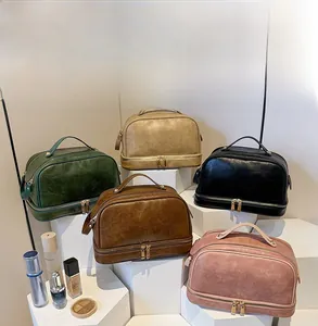 Detailed display of vintage large capacity PU leather makeup bags in five distinct colors