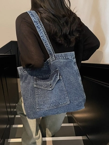 Retro Denim Tote Bag For Women Large Capacity Washed Denim Shoulder Bag With Front Flap Pocket Casual Fashion Daily Handbag