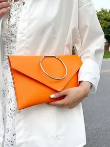 Sac à Main Enveloppe en Cuir PU pour Femme avec Poignée Anneau en Métal Doré Sac à Bandoulière Chaîne Élégant Sac de Soirée