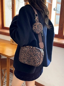 Sac bandoulière femme imprimé léopard deux pièces avec petit porte-monnaie