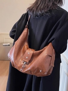 Retro brown oversized hobo shoulder bag in soft leather with silver star rivets