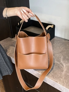 Sac Seau en Cuir PU pour Femmes avec Surpiqûres Contrastées Sac à Main Urbain Simple Bandoulière Grande Capacité