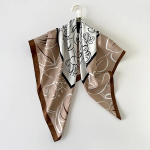 Foulard Quadrato da Donna Elegante in Raso con Stampa Floreale Effetto Seta Grande Scialle Fascia per Capelli per Ufficio Quotidiano Viaggi Accessori Moda