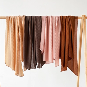Women Pleated Artificial Pearl Chiffon Hijab Scarf Solid Color Elegant Long Wrap Muslim Headscarf For Daily Wear Lady Fashion Accessory