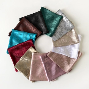 Carré de Soie Satin Élégant pour Femmes Motif Paisley et Bordure Grecque Foulard de Tête Foulard de Cou Accessoires Châle Doux