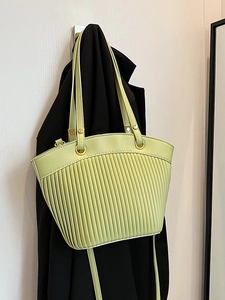 Pleated PU Leather Shoulder Bag For Women Vertical Texture Bucket Handbag With Detachable Strap Retro Style Daily Travel Purse