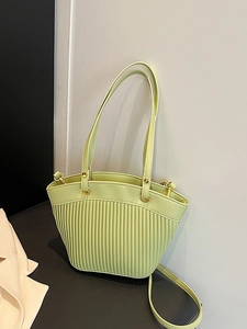 French retro pleated straw beach bag in light green with detachable shoulder strap