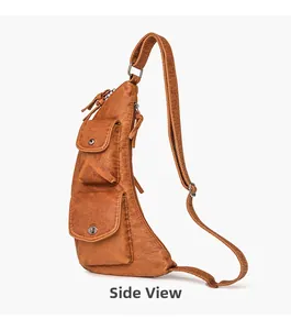 Vue latérale du grand sac de poitrine vintage en cuir PU marron avec poches multiples
