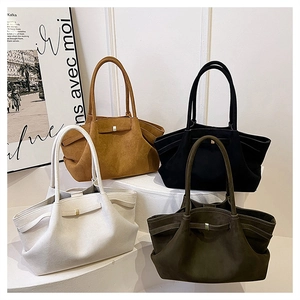 Borse tote minimaliste in pelle scamosciata marrone, nero, beige e verde con finitura opaca