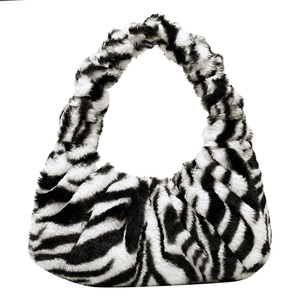 Sac à bandoulière en peluche avec motif zébré noir et blanc et texture douce