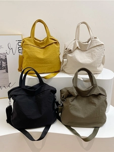 Sac Fourre-tout en Nylon Gauffré Grande Capacité pour Femmes Couleur Unie Décontracté Sac à Épaule Avec Bandoulière Réglable