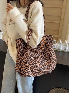 Fashion Leopard Print Canvas Tote Bag Large Capacity Shoulder Bag For Women New Simple Versatile Shopping Travel Handbag