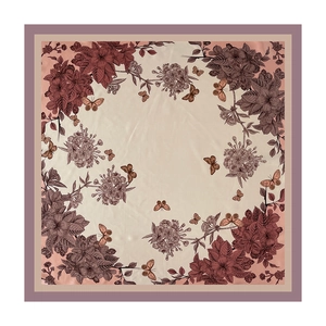 Foulard di seta quadrato con stampe vintage di farfalle e fiori in tonalità di rosso caldo