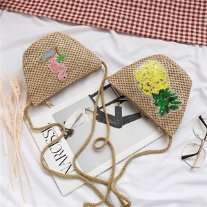 Stroh-Umhängetaschen für Kinder mit Ananas- und Flamingo-Pailletten-Patches