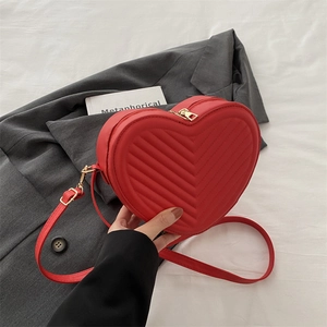 Sac Bandoulière Femme Forme Coeur Matelassé Cuir PU Sac à Bandoulière Couleur Unie Mini Tote pour Rendez-vous Filles