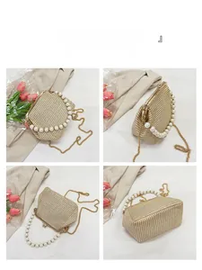 Vue multi-angle d'un sac paille beige avec anse en perles et bandoulière dorée