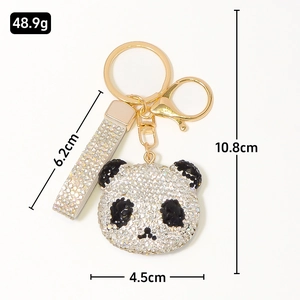 Glitzernder Schlüsselanhänger Panda mit Strass und Goldlegierung inklusive Maßen