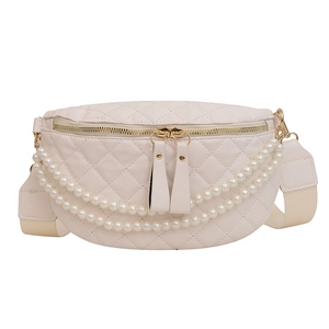 Sac bandoulière matelassé blanc cassé avec chaîne en perles et sangle large