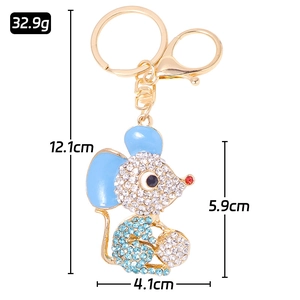 Portachiavi a forma di topo zodiacale con strass blu e chiusura in metallo dorato