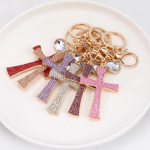 Creative Inlaid Rhinestone Cross Keychain Metal Car Pendant Fashion Zinc Alloy Key Holder For Bags Women Men Gift Accessories