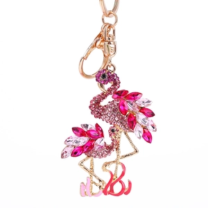 Porte-clés flamant rose avec strass brillants et anneau doré pour accessoire de sac