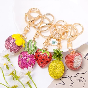 Cute Rhinestone Fruit Keychain Zinc Alloy Pineapple Strawberry Dragon Fruit Mangosteen Lychee Bag Charm Pendant For Women Jewelry