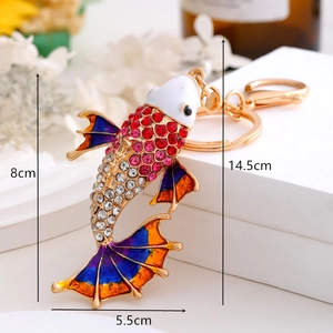 Kleurrijke koi vis sleutelhanger met strass en emaille, totale lengte 14,5 cm