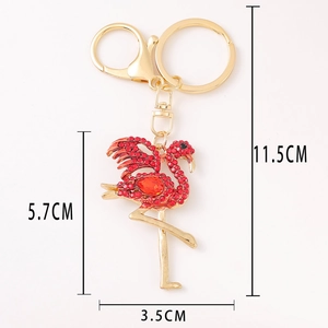 Détail du porte-clés flamant rose avec strass, longueur totale de 11,5 cm et dimensions