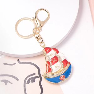 Luxury Rhinestone Sailing Boat Keychain Enamel Smooth Sailing Bag Charm Zinc Alloy Gold Plated Nautical Pendant Jewelry Gift